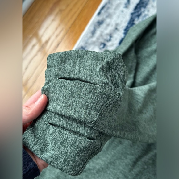 OUTDOOR VOICES CLOUDKNIT HOODIE - Picture 4 of 5